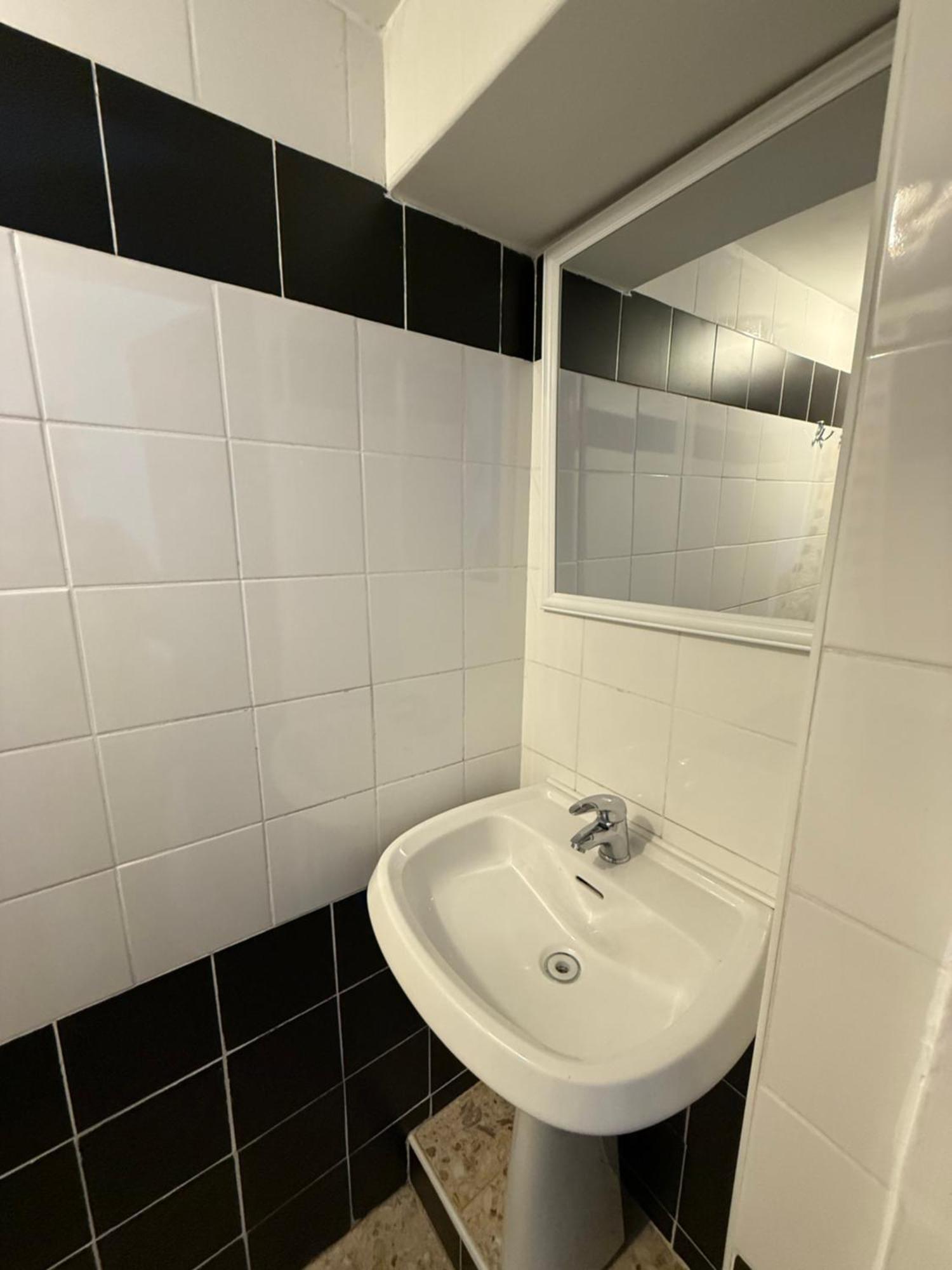 Host Albergue Roma